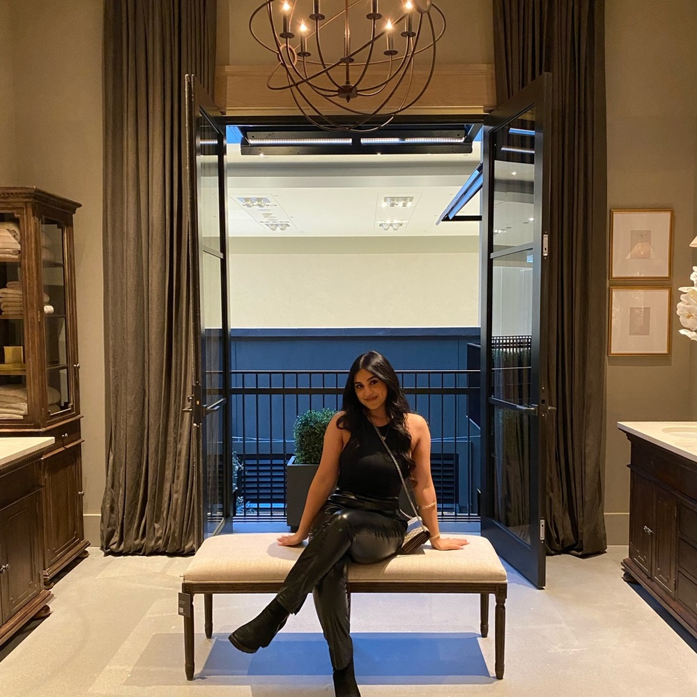 Meet Your Posher, Maria!